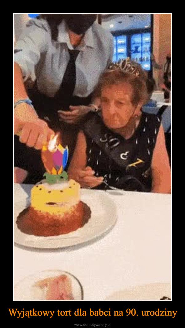 Wyjątkowy tort dla babci na 90. urodziny –  